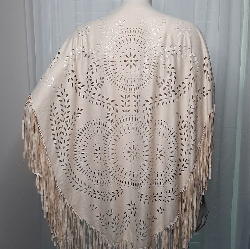 Choles boho cape shawl